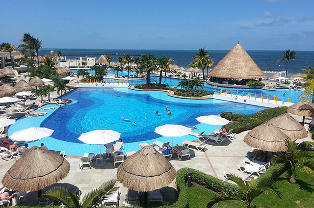 moonpalacebalconyview