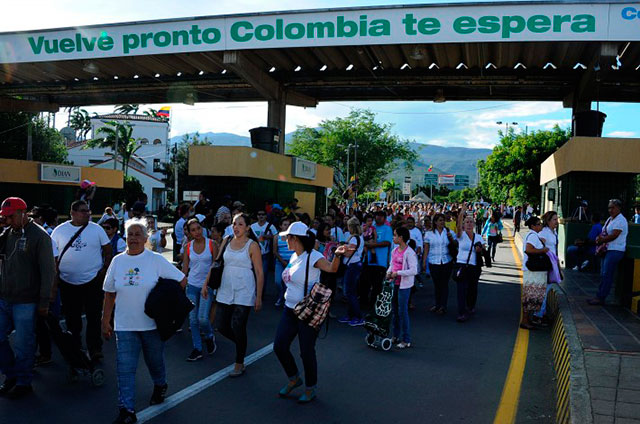 VENEZUELA-COLOMBIA_12808722